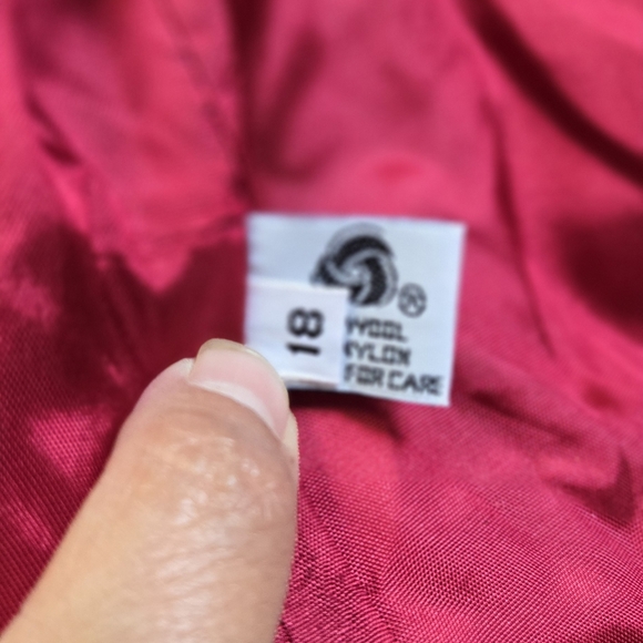 Vintage Herman Kay red wool blend coat, size 18 - Picture 4 of 5